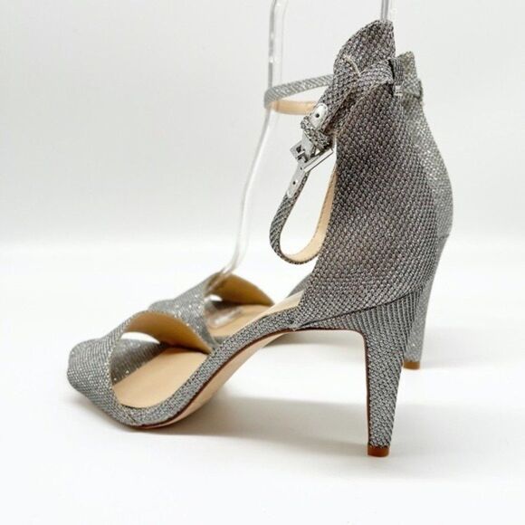 VINCE CAMUTO Court Metallic Ankle Strap Sandals - Picture 6 of 10